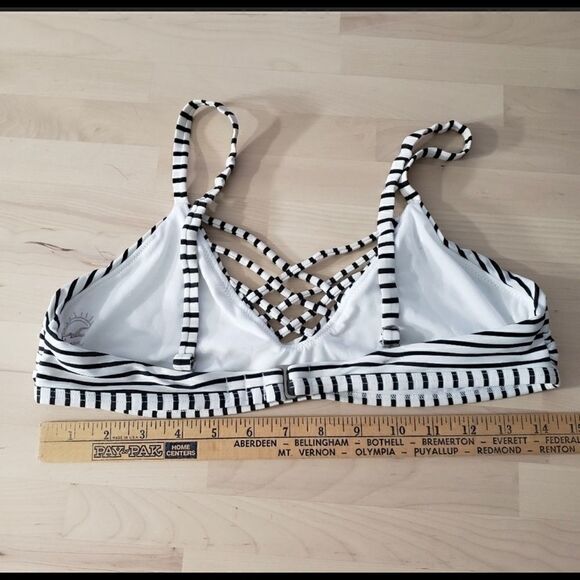 Black Green Multicolor Underwire Padded Triangle Swimwear Lot Of 3 Bikini Top M - Picture 7 of 15